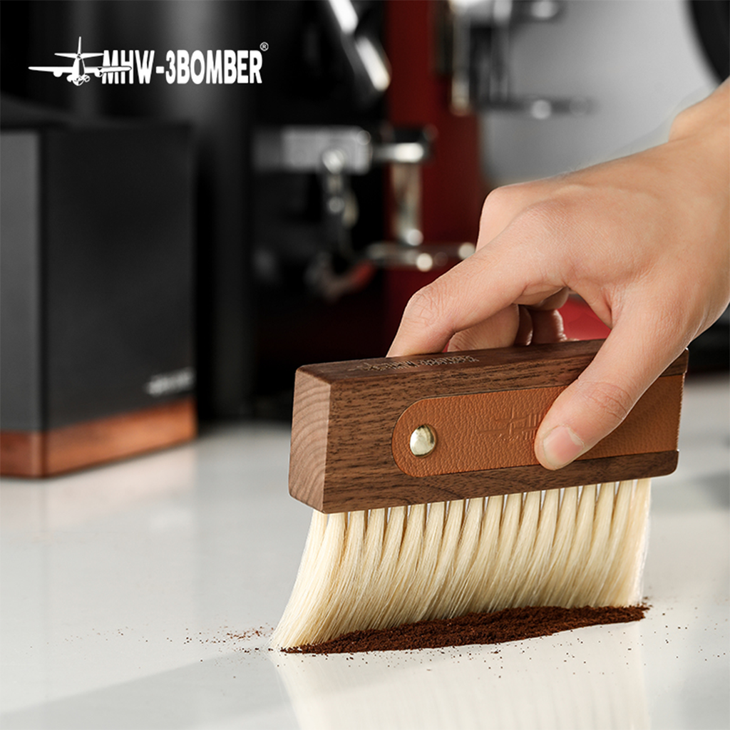 MHW-3Bomber Line Leather Sheath Brush