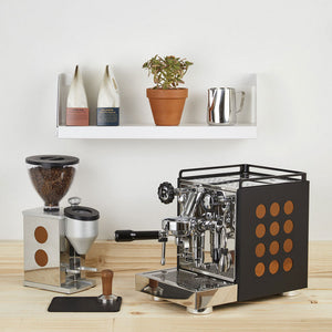 Appartamento Serie Nera Espresso Machine